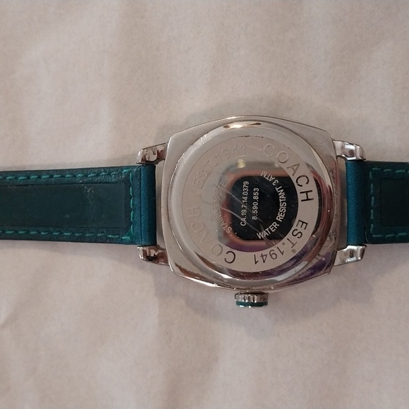Coach watch MSRP $398, original box & manual - Picture 2 of 9